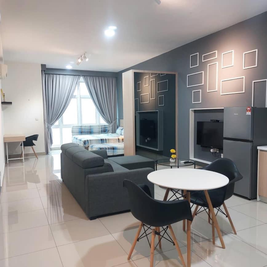 Twin Galaxy Jb Homestay By Summer Johor Bahru Luaran gambar